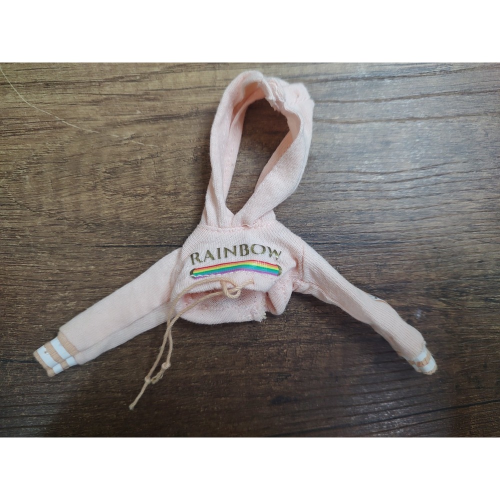 Rainbow High Doll Poppy Rowan Rainbow Peach Cropped Hoodie Sweater Z12